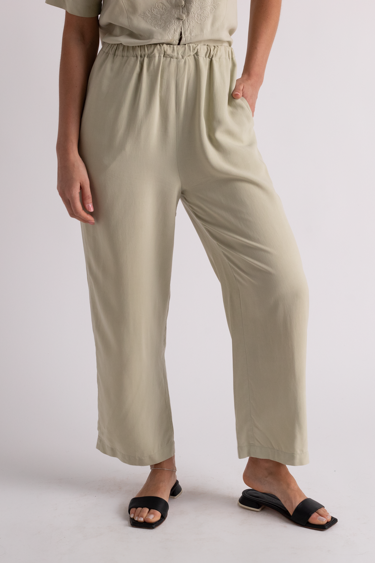 Vintage Silk House Two Piece Green Silk Pant Set
