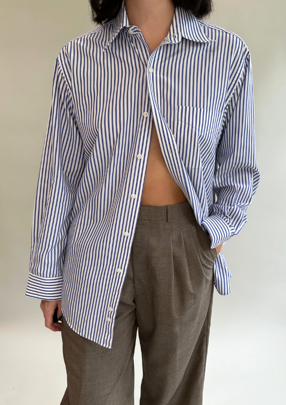 Vintage Men's Blue & White Striped Button Down Shirt