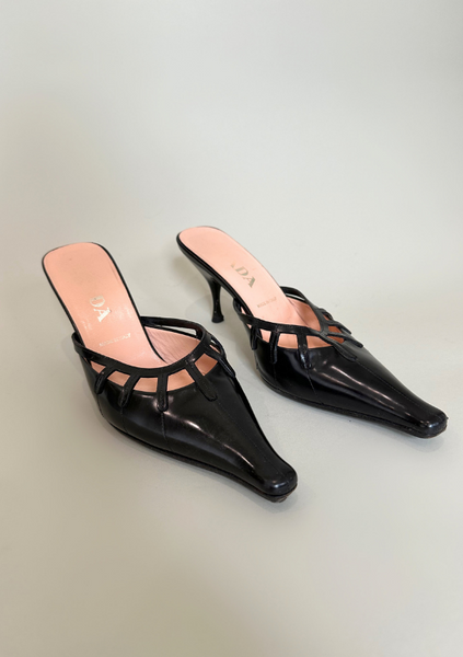 Vintage Prada Black Point Toe Mules – The Archive Project